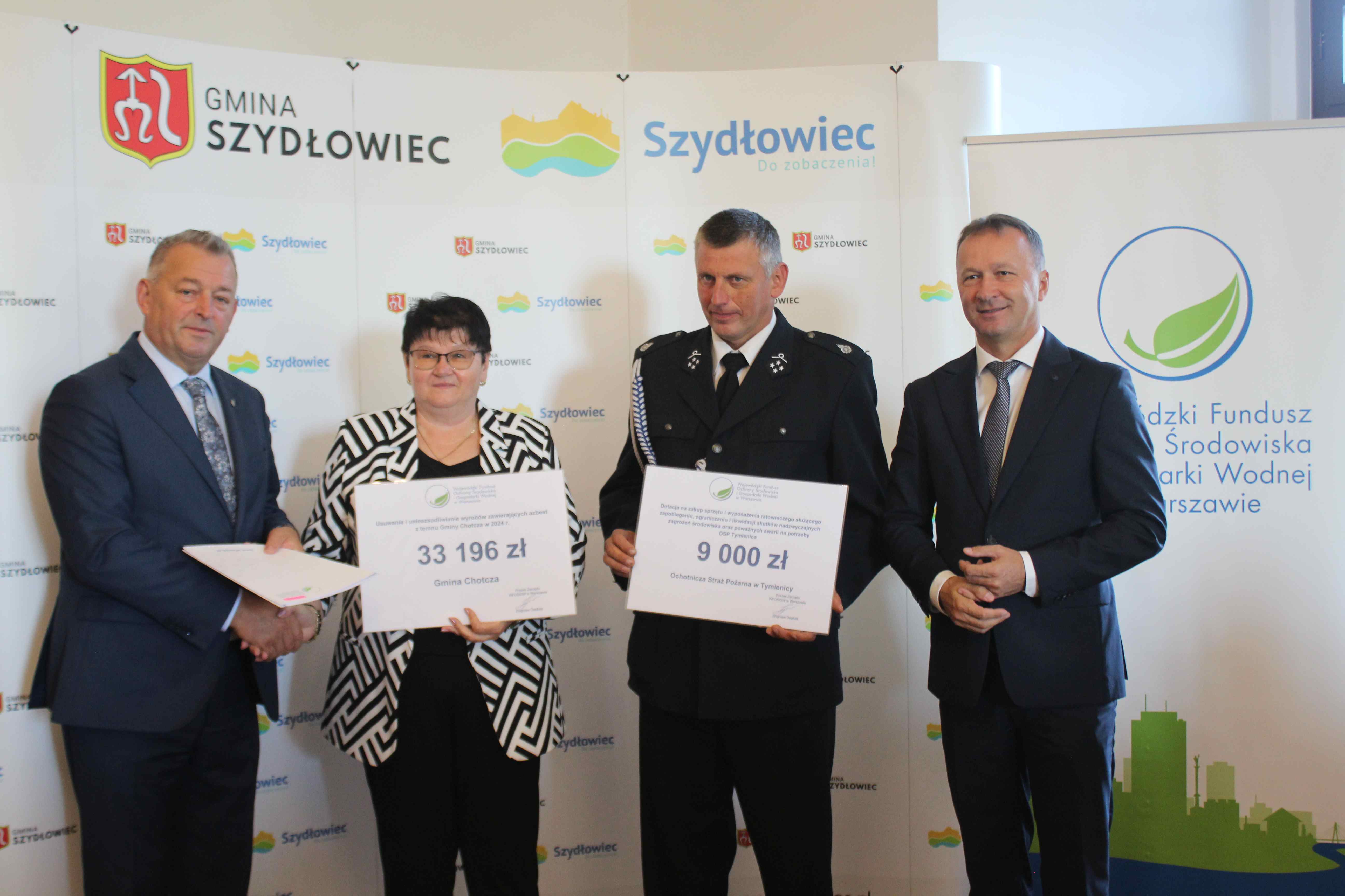 Podpisanie umów na Zamku w Szydłowcu – prawie 3 miliony dla regionu